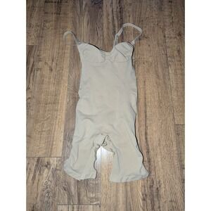 Skims Scoop Neck Seamless Sculpt Mid-Thigh Bodysuit Women's Size Large